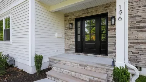 196 Vinton Cir, Fanwood, NJ 07023