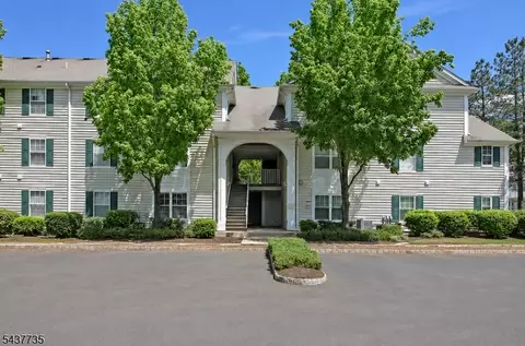 18 Ashington Club Rd #18, Far Hills, NJ 07931