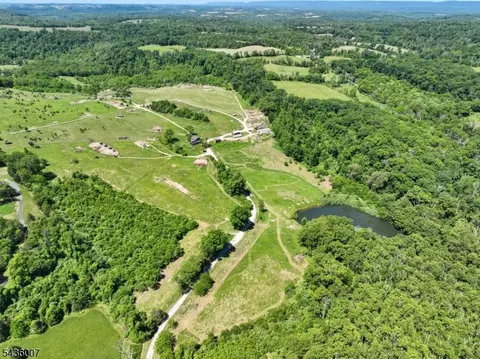 37 Swayze Mill Rd, Hope Twp, NJ 07825