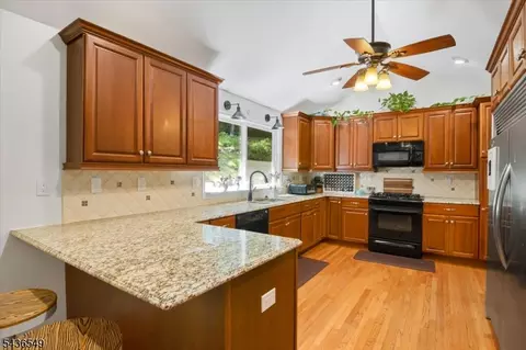 80 Bald Eagle Rd, Hackettstown, NJ 07840 photo 9