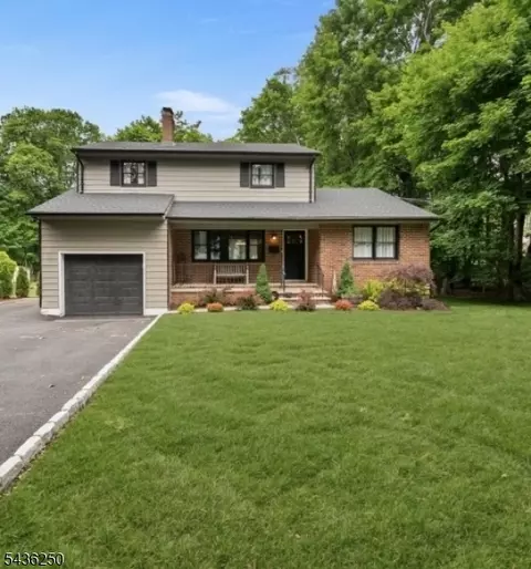 5 N Rose Ln, Budd Lake, NJ 07828