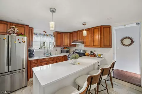 Kitchen - 37 Stoll St, Netcong, NJ 07857 photo 2 of 5