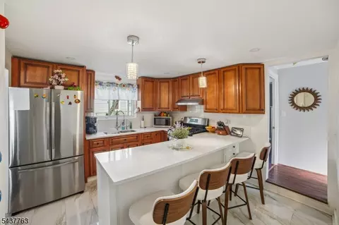 Kitchen - 37 Stoll St, Netcong, NJ 07857 photo 1 of 5