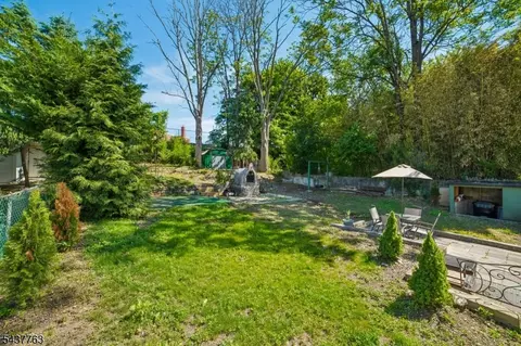 Exterior - 37 Stoll St, Netcong, NJ 07857 photo 6 of 8