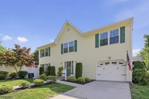 81 Hudson Ave, Ridgefield Park, NJ 07660
