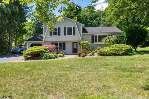 46 Sussex Dr, West Milford, NJ 07480