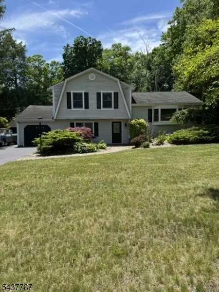 46 Sussex Dr, West Milford, NJ 07480