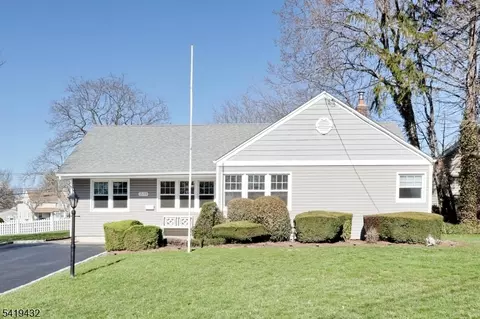 15-03 Everett Ter, Fair Lawn, NJ 07410