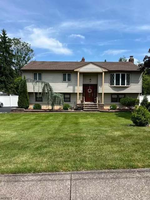 1 Lundy Ter, Butler, NJ 07405