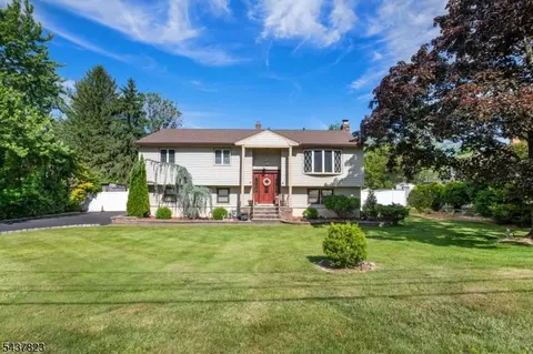 1 Lundy Ter, Butler, NJ 07405