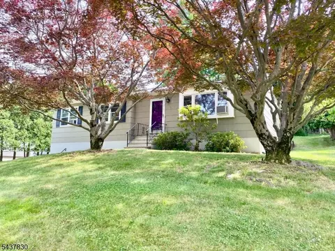 220 W Hanover Ave, Morristown, NJ 07960