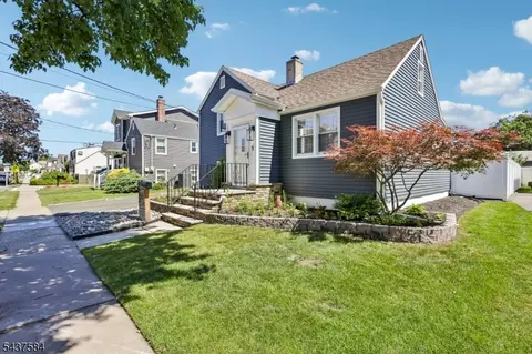 433 Fern Ave, Lyndhurst, NJ 07071