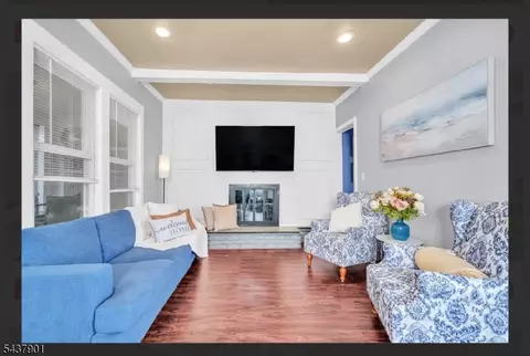 518 Miner Ter, Linden, NJ 07036