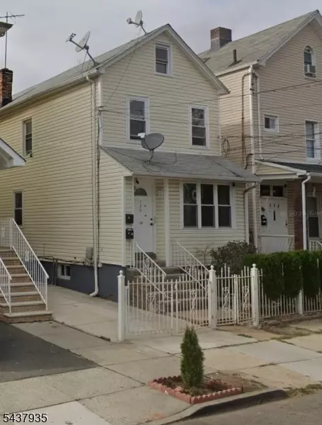 126 Smith St, Elizabeth, NJ 07201
