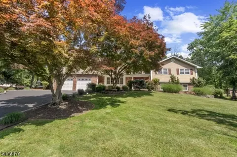 36 Underwood Rd, Montville, NJ 07045