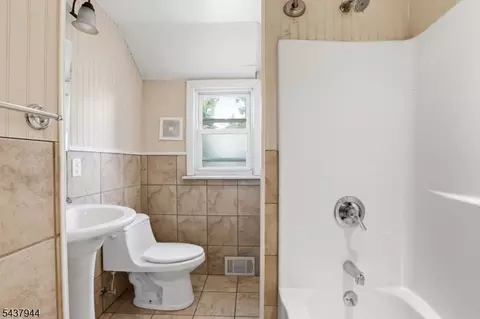 641 Greenbrook Rd, North Plainfield, NJ 07063 photo 19