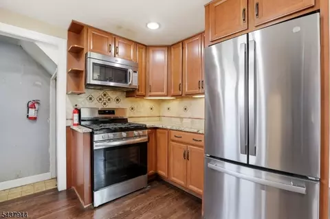 641 Greenbrook Rd, North Plainfield, NJ 07063 photo 16