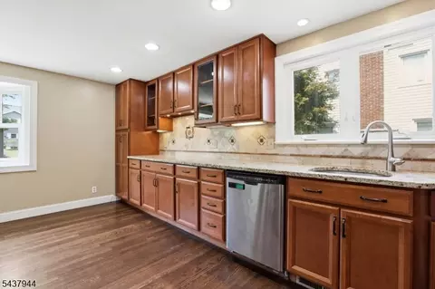 641 Greenbrook Rd, North Plainfield, NJ 07063 photo 14