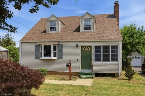 641 Greenbrook Rd, North Plainfield, NJ 07063