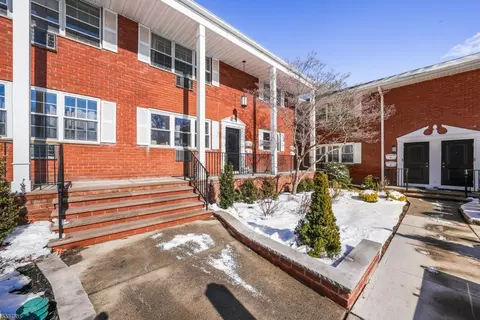 45 Wilfred St #19, West Orange, NJ 07052