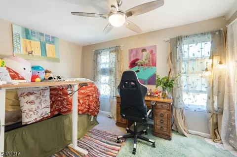 902 Wetherburn Ct, Flemington, NJ 08822 photo 24