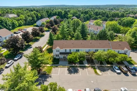 902 Wetherburn Ct, Flemington, NJ 08822 photo 5
