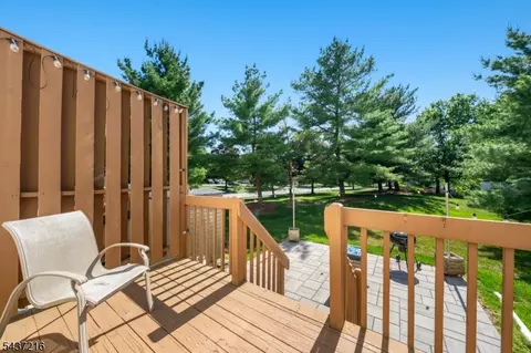 902 Wetherburn Ct, Flemington, NJ 08822 photo 27