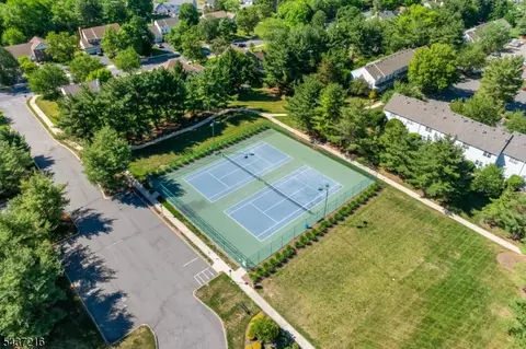 902 Wetherburn Ct, Flemington, NJ 08822 photo 11