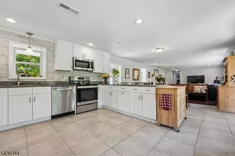 Kitchen - 143 Mendham Rd, Mendham Twp, NJ 07945 photo 1 of 1