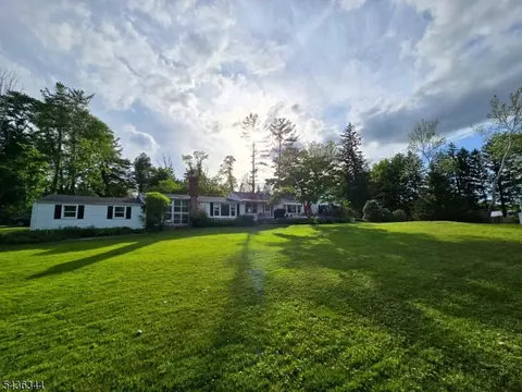 Exterior - 143 Mendham Rd, Mendham Twp, NJ 07945 photo 3 of 6