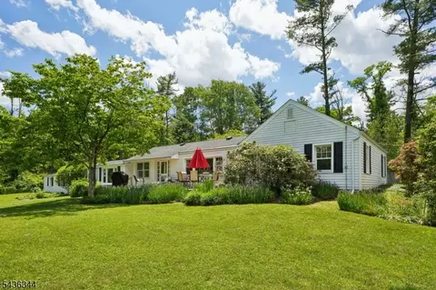 Exterior - 143 Mendham Rd, Mendham Twp, NJ 07945 photo 4 of 6
