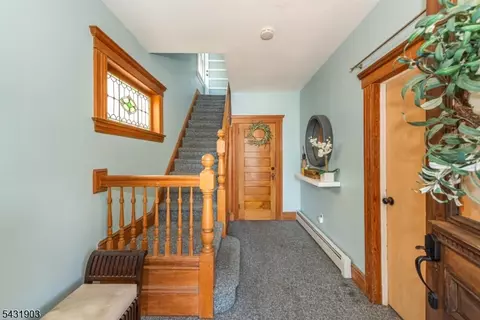 Entry Way - 411 Berkeley Ave, Bloomfield, NJ 07003 photo 2 of 5