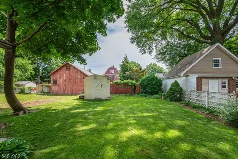 Exterior - 411 Berkeley Ave, Bloomfield, NJ 07003 photo 5 of 5