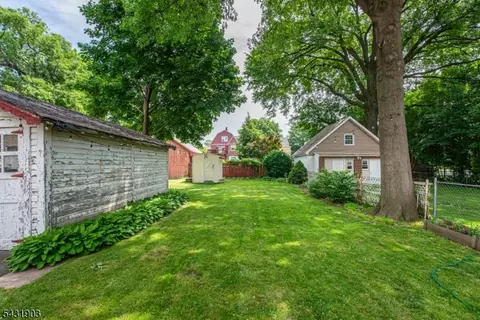 Exterior - 411 Berkeley Ave, Bloomfield, NJ 07003 photo 4 of 5
