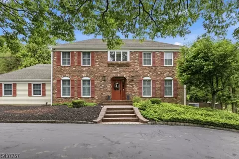 863 Papen Rd, Bridgewater, NJ 08807