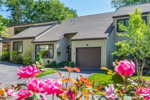 5 Tulip Ln, Morristown, NJ 07960