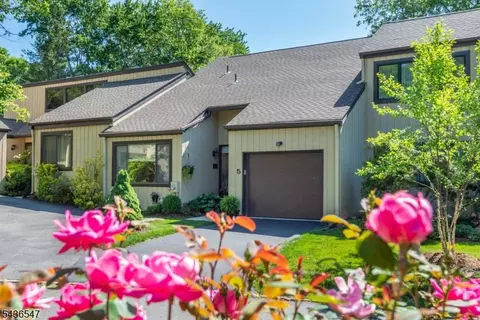5 Tulip Ln, Morristown, NJ 07960