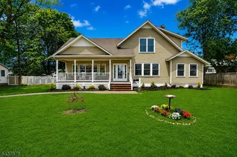 123 Passaic Ave, Pompton Lakes, NJ 07442