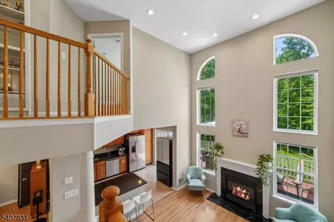 13 Battalion Dr, Basking Ridge, NJ 07920