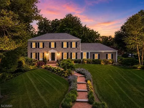 52 Hampton Rd, Chatham Twp, NJ 07928