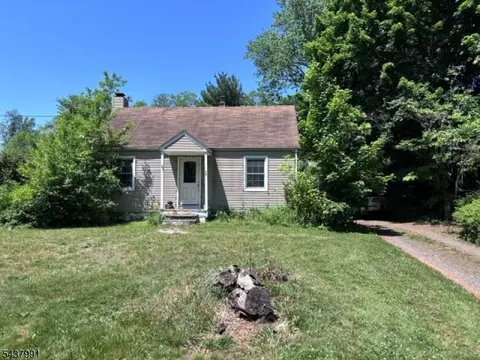 73 N Branch River Rd, Somerville, NJ 08876