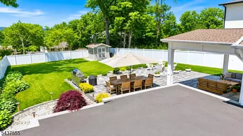 307 N Farview Ave, Paramus, NJ 07652 photo 38