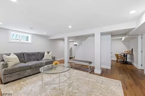 307 N Farview Ave, Paramus, NJ 07652 photo 33