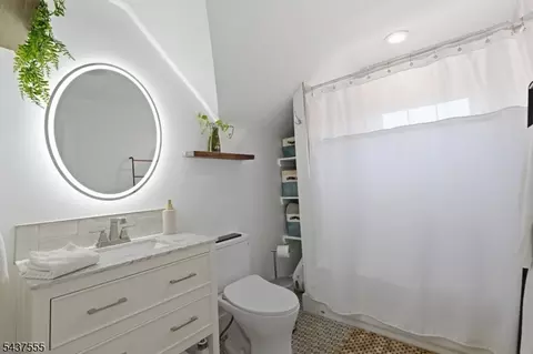 307 N Farview Ave, Paramus, NJ 07652 photo 30