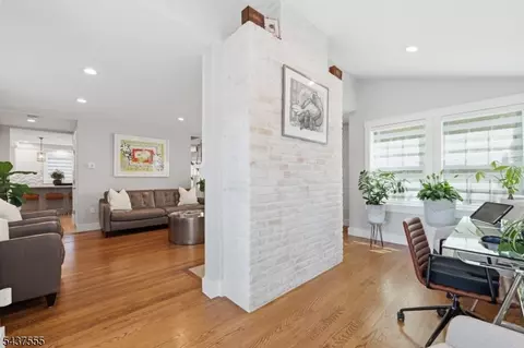 307 N Farview Ave, Paramus, NJ 07652 photo 19