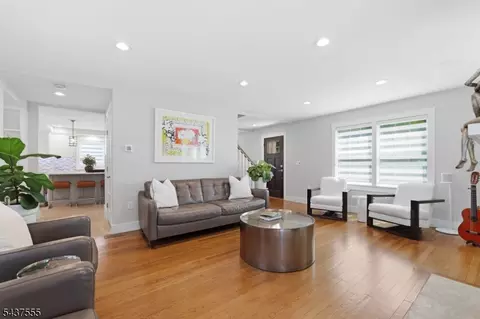 Living - 307 N Farview Ave, Paramus, NJ 07652 photo 2 of 2