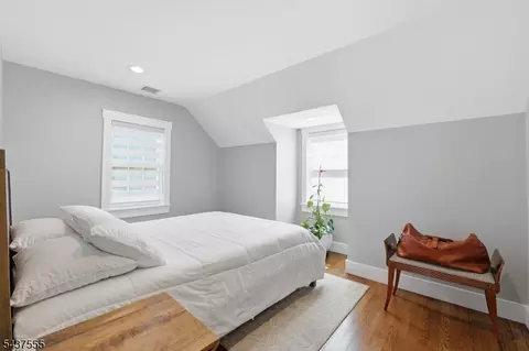 307 N Farview Ave, Paramus, NJ 07652 photo 29
