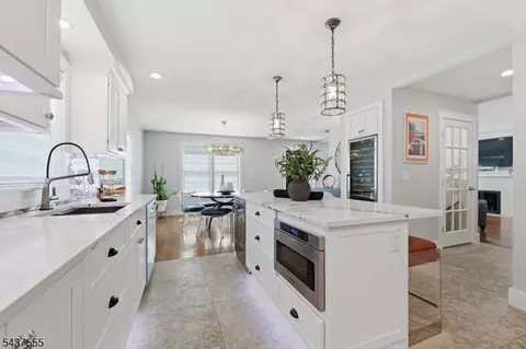 Kitchen - 307 N Farview Ave, Paramus, NJ 07652 photo 4 of 7