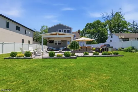 307 N Farview Ave, Paramus, NJ 07652 photo 46