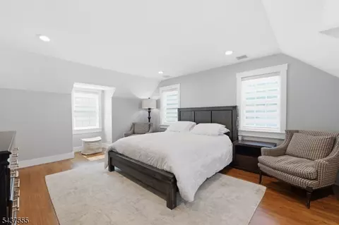 Bedroom - 307 N Farview Ave, Paramus, NJ 07652 photo 4 of 6